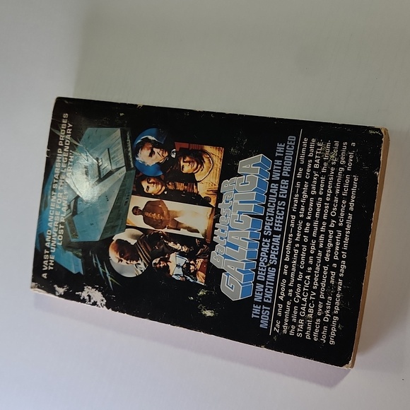 Battlestar Galactica Paperback Book 1978 Glen Larson - Picture 4 of 4